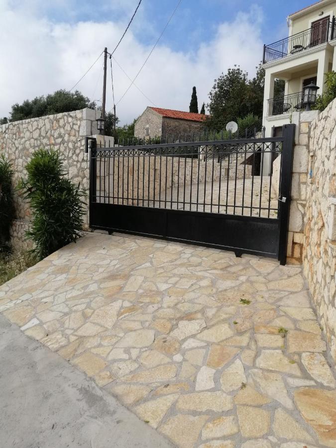 Villa Clio Manganos Bagian luar foto