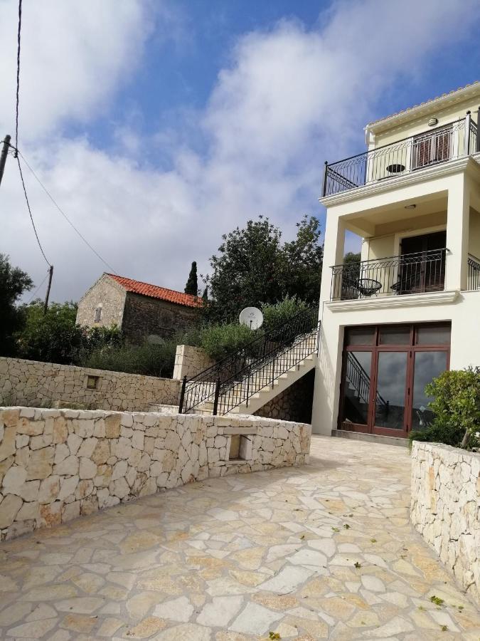 Villa Clio Manganos Bagian luar foto